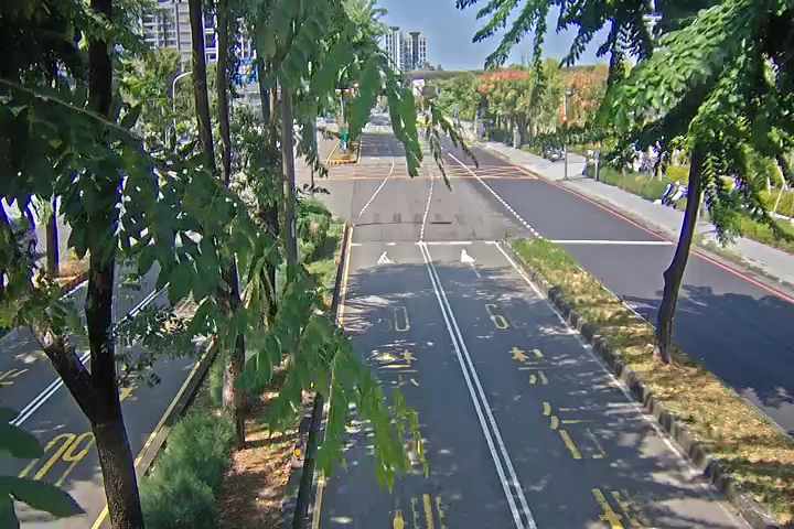 太原路/樹孝路(右側車流往環中東路) Taiyuan Rd./Shuxiao Rd. (Right side Traffic flow to Huanzhong E.Rd.)